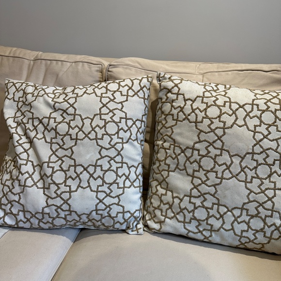 Soft Pillows for Couch or Bed - Picture 6 of 8